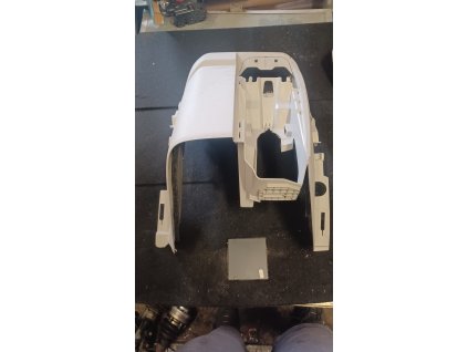 Plast pod palubní desku střed VW T6 7E5 858 115 7E5858115