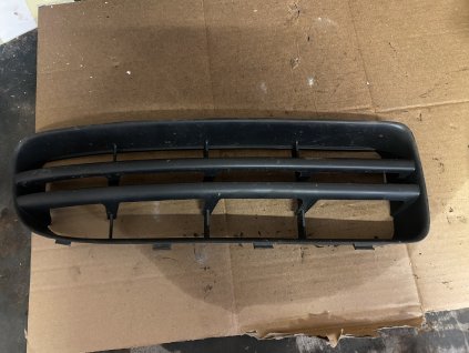 Mřížka do narazniku Prava Škoda Octavia 1 Facelift 1U0 807 368 C 1U0807368C