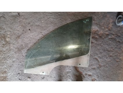 Sklo dveří levé přední Škoda Octavia 2