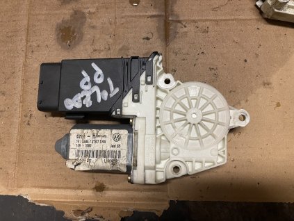 Motorek stahování oken Pravy přední Seat Toledo 9776-101 434-203 9776-101434-203