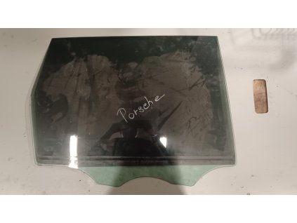 Sklo dveří pravé zadní Porsche Cayenne 7P