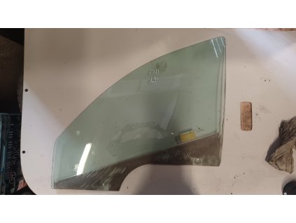 Sklo dveří levé přední Škoda Octavia 2