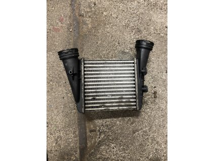 Intercooler Pravy 2.5tdi 3B0 145 806 3B0145806
