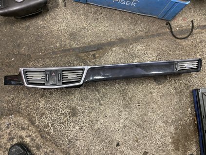Ozdobný panel palubní desky s pruduchy ventilace Mercedes C W203 A 212 680 XX 71 A212680XX71