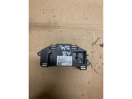 Jednotka ventilátoru Audi A8 D4 8K0 820 521 B 8K0820521B
