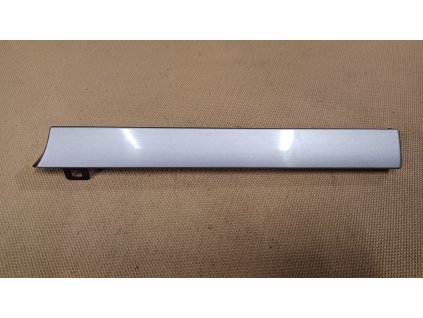 Lišta palubní desky VW touran 1T1 858 417 B 1T1858417B