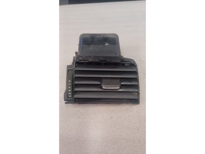 Průduch ventilace pravý Audi A8 D3 4E0 820 902 4E0820902