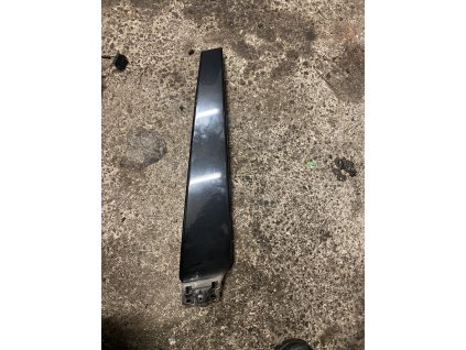 Levý boční sloupek dveří Audi A4 B6 8E0 853 289 D 8E0853289D