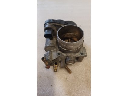 Škrtící klapka VW Golf 4 1.6 06A 133 062 A 06A133062A