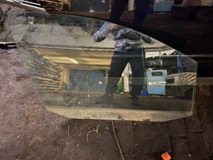 Okno prave přední VW Touran