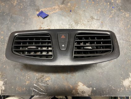 Středové pruduchy ventilace Renault Fluence