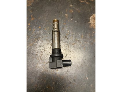 Zapalovací cívka Škoda  036 905 715 E 036905715E