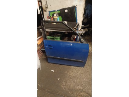 Dveře pravé přední Škoda Fabia 2  KÓD BARVY 4990