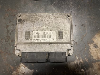 Řídicí jednotka motoru 047 906 033 E 047906033E