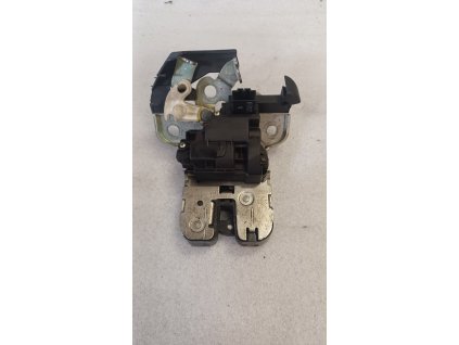 Zámek víka kufru Škoda Superb 2 8K9 827 505 8K9827505