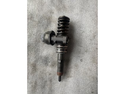 Vstřik 038 130 073 BK 038130073BK