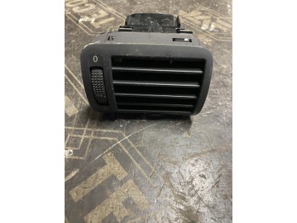 Pruduch ventilace pravy VW Passat b5.5 3B0 819 704 D 3B0819704D