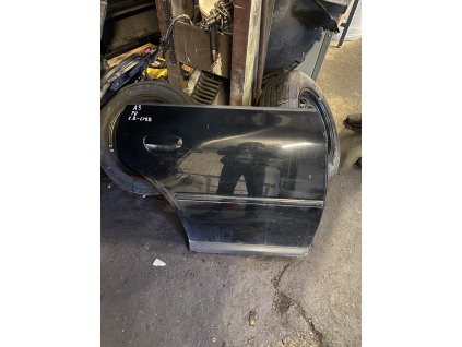 Dveře prave zadni Audi A3 kod barvy LY9B