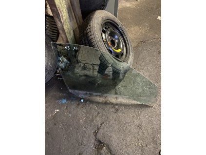Sklo prave přední Audi A3 5dveřová verze