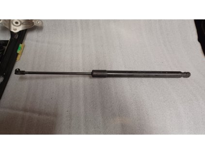 Píst kufru VW Golf 7 5G6 827 550 G 5G6827550G
