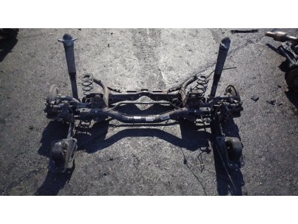 Zadní náprava kompletní najeto pouze 30tis!!(bez brzdových třmenů) VW Golf 7 5Q0500049D 5Q0 500 049 D 5Q0505315G 5Q0 505 315 G