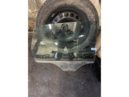 Sklo prave zadni VW Polo
