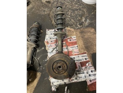 Těhlice s tlumičem prava Škoda Octavia 1 96kw pruměr kotouče 288mm