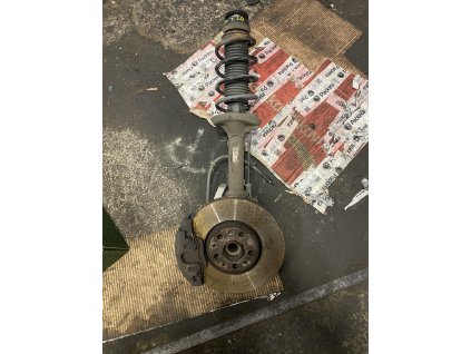 Těhlice s tlumičem leva Škoda Octavia 1 96kw  pruměr kotouče 288mm