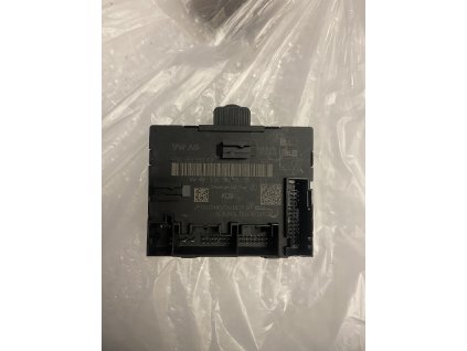 Řídicí jednotka dveří leva přední VW Passat B8 5Q0 959 593 E 5Q0959593E