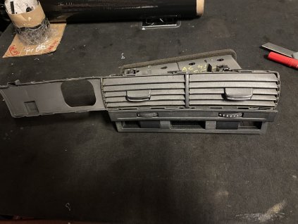 Středové pruduchy ventilace Audi A6 4F 4F1 820 951 4F1820951