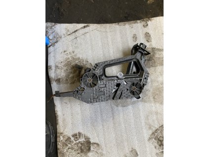 Držák světlometů levy přední Škoda Octavia 2 1Z0 941 339 1Z0941339