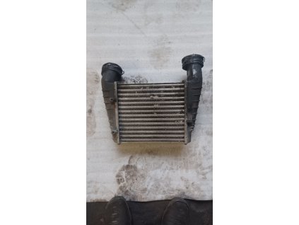 Intercooler VW Passat B5.5  Škoda Superb 1 1.9 TDI 8D0145805C 8D0 145 805 C