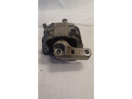 Uložení motoru pravé  Škoda Superb 2 1K0 199 262 1K0199262