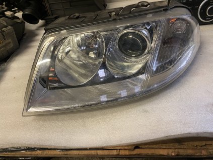 Leve přední světlo VW Passat B5 1EL 008 350-01 1EL008350-01