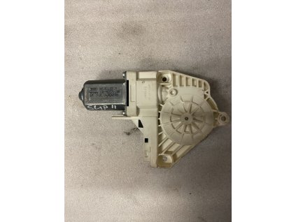 Motorek stahování oken Škoda Superb 2 8K0 959 801 A 8K0959801A