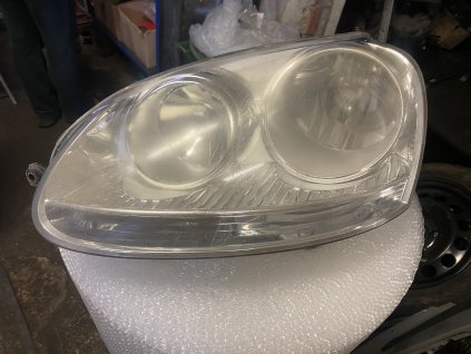 Leve přední světlo VW Golf 5