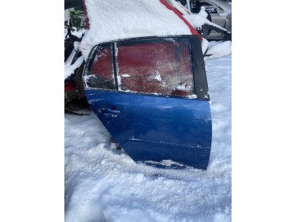 Dveře prave zadní VW Golf 5 Kod barvy LA5K
