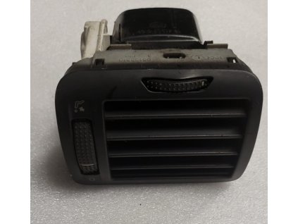 Průduch ventilace VW Passat B5 3B0819703A 3B0 819 703A
