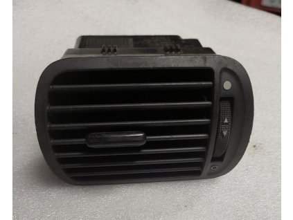 Průduch ventilace Audi A3 8L Seat Leon  Toledo  8L0820901 8L0 820 901