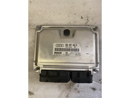 Řídicí jednotka motoru Audi A6 8E0 907 401 P 8E0907401P