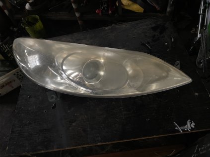Přední světlo prave Peugeot 407 SW 0 301 213 202 0301213202