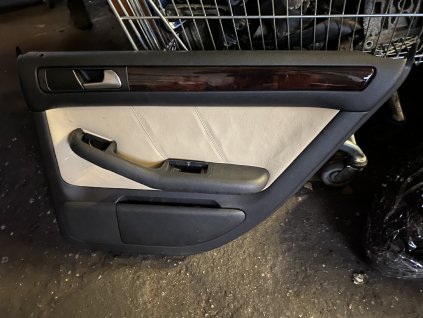 Tapecirung Pravy zadni Audi A6 C5 4B0 863 962 4B0863962