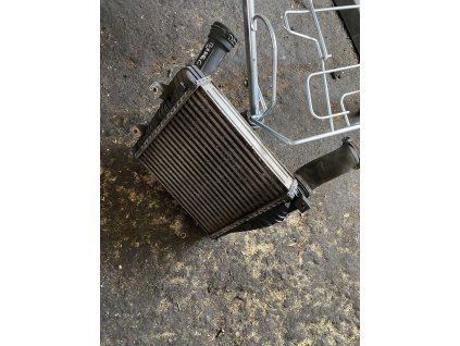 Intercooler Chladič stlačeného vzduchu VW Touareg 7L6 145 804 7L6145804