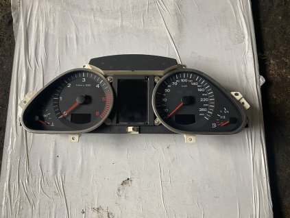 Panel přístrojů Audi A6 4F 4F0 910 900 A 4F0910900A