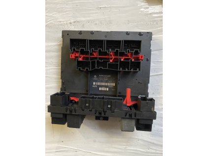 Řídicí jednotka palubní sítě VW Passat B6 3C0 937 049 AE 3C0937049AE