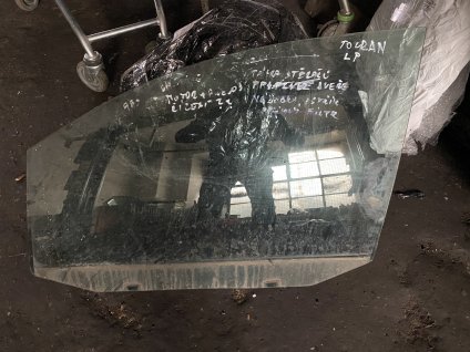 Sklo leve přední VW Touran