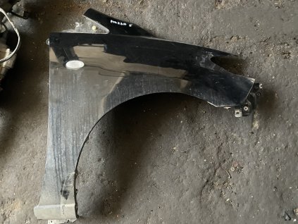 Blatník pravý přední Mazda 5