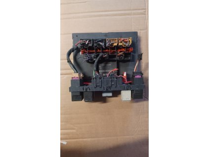 Komfortní jednotka 3C0937049H - Centrální řídicí jednotka komfortní elektroniky VW Passat B6