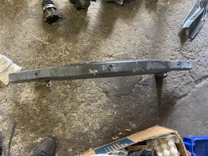 Přední vyztuha narazniku VW Passat B5.5