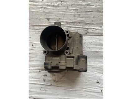 Škrtici klapka VW Golf V 03C 133 062 A 03C133062A